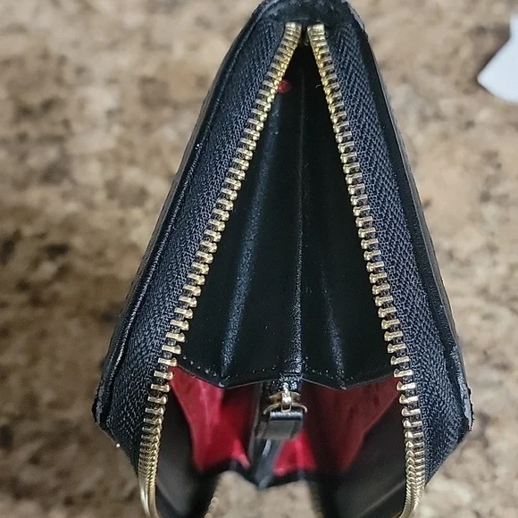 Moschino Love Graphic Black Long Wallet - Picture 14 of 17